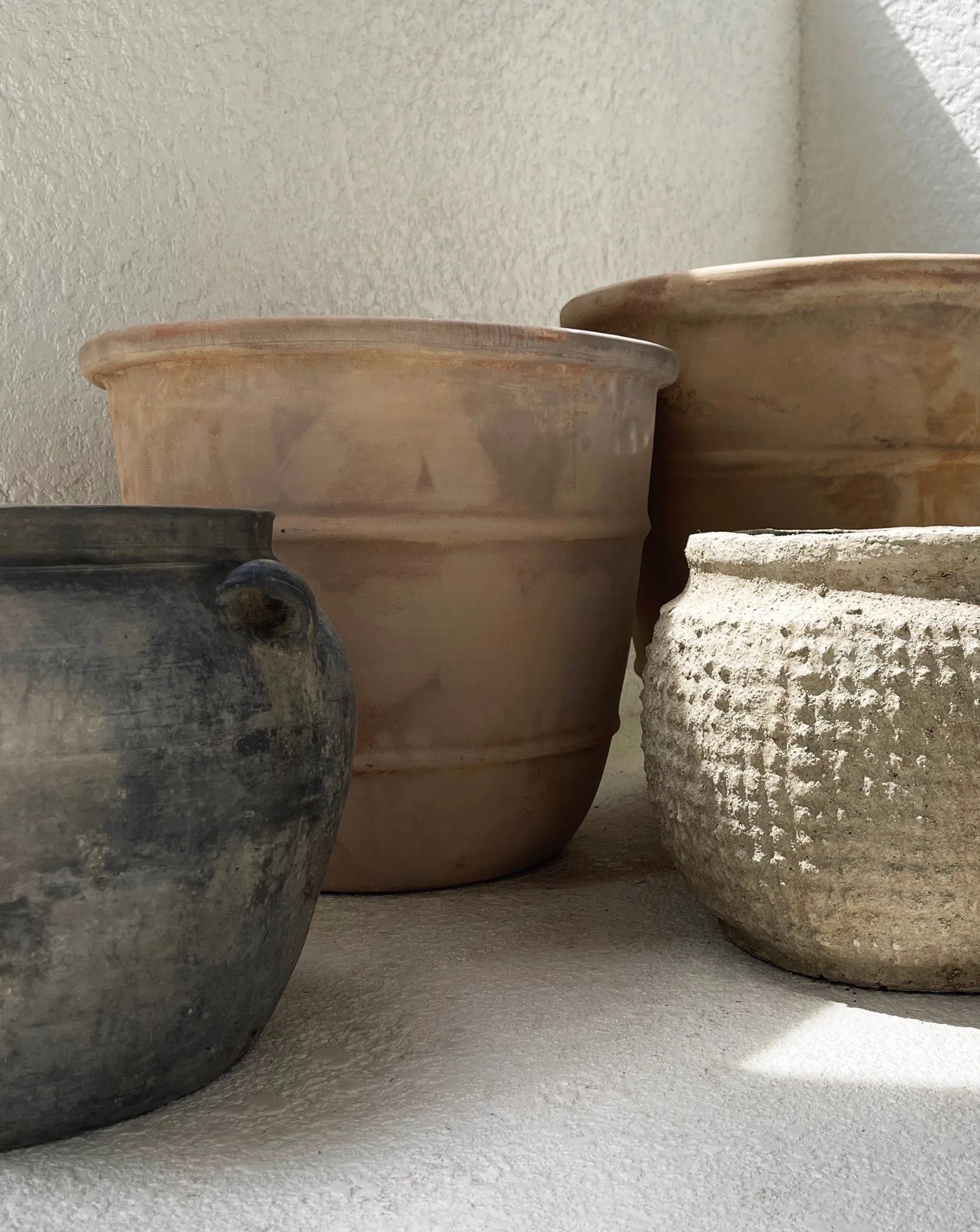 AMBER CLAY PLANTER