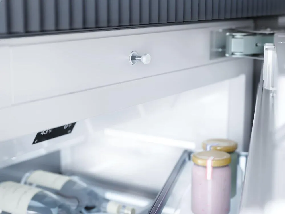 Miele KF2811SF - Mastercool&#8482; Fridge-Freezer For High-End Design And Technology On A Large Scale.