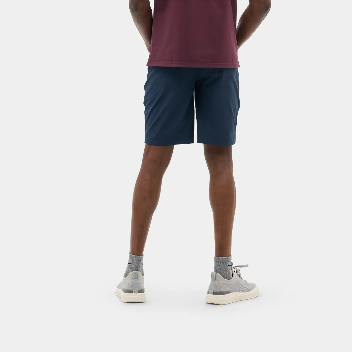 Outset Short 9"