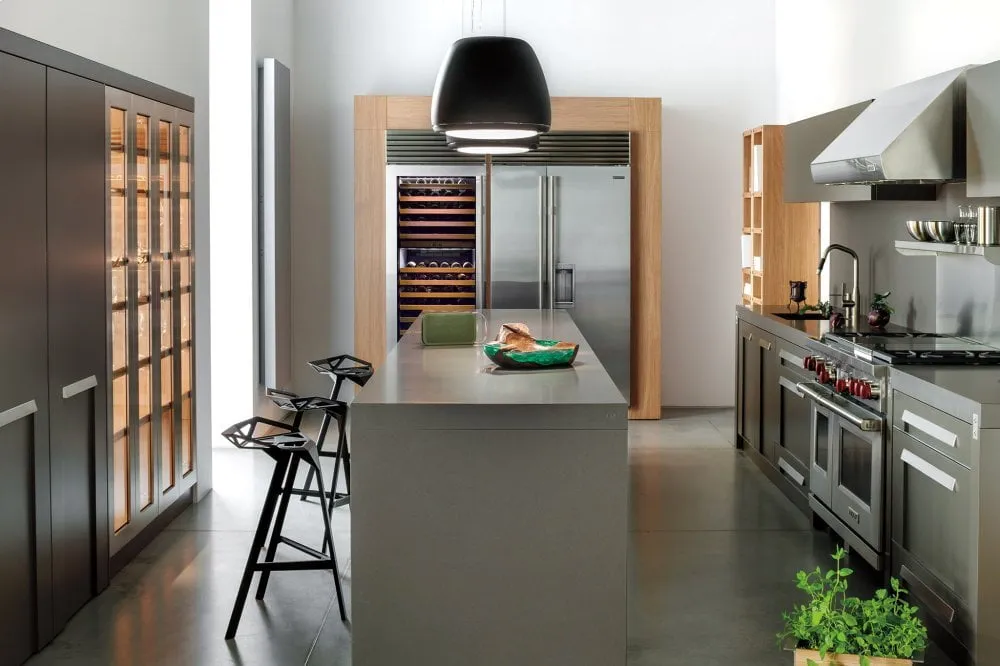 Sub-Zero BI42SDSPH 42" Classic Side-By-Side Refrigerator/Freezer With Dispenser
